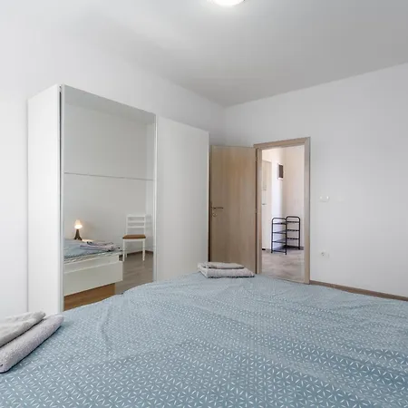 Olea Novigrad Appartement *